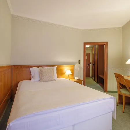 Hotel Downtown - Location In The Heart Of Sofia