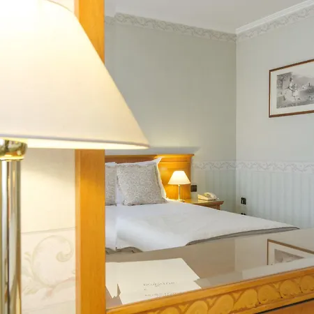 Downtown - Location In The Heart Of 4*