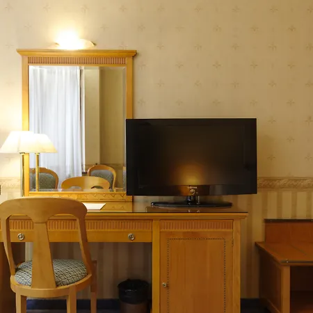 Downtown - Location In The Heart Of 4*