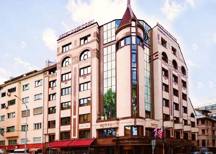 מלון Downtown 4*