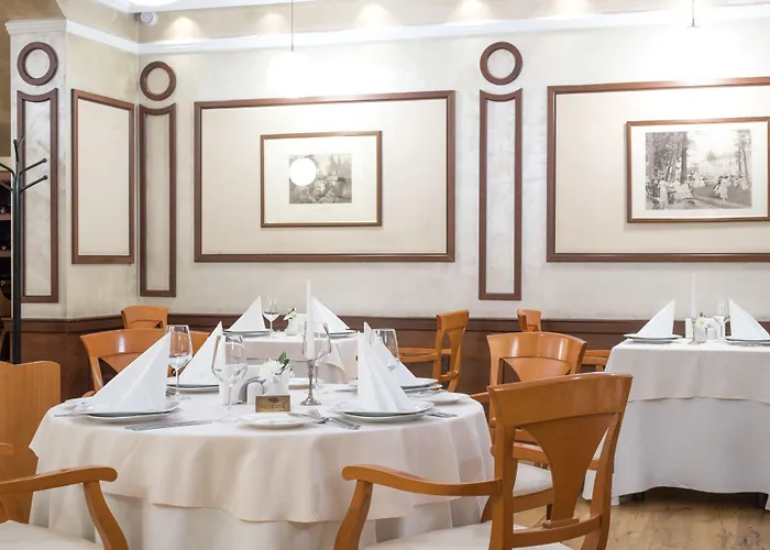 מלון Downtown 4*