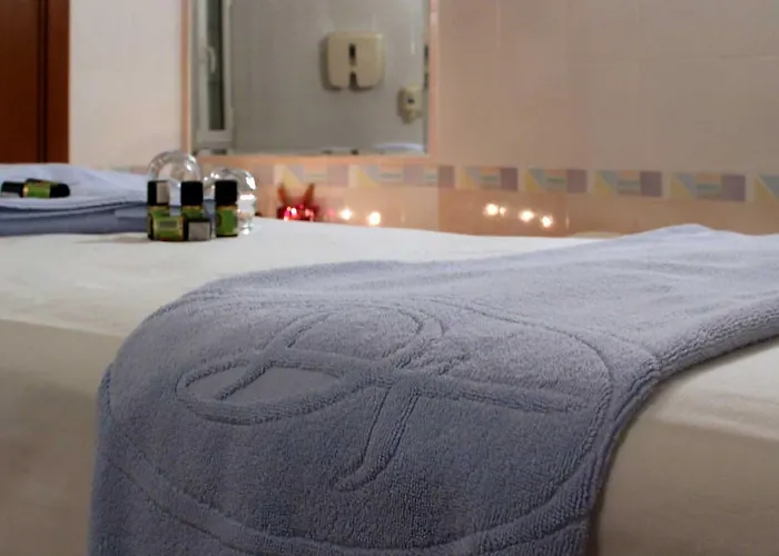 Downtown Хотел София