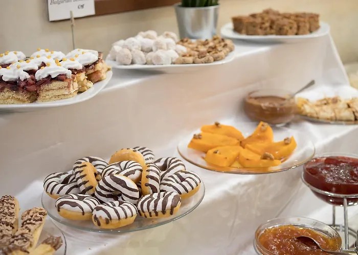 Downtown Хотел 4*