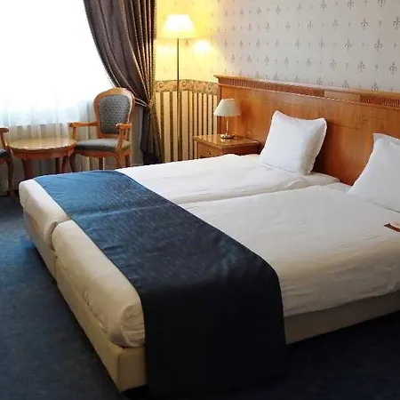 Downtown 4*